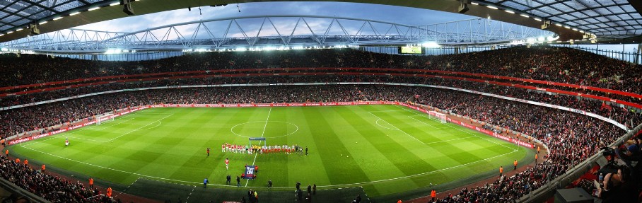 Fußballspiel im Emirates Stadium London (Bild: (CC) Chrystian Cruz (www.flickr.com))